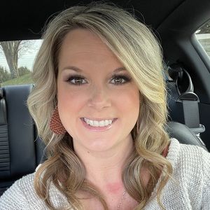 Meet your Posher, Candice